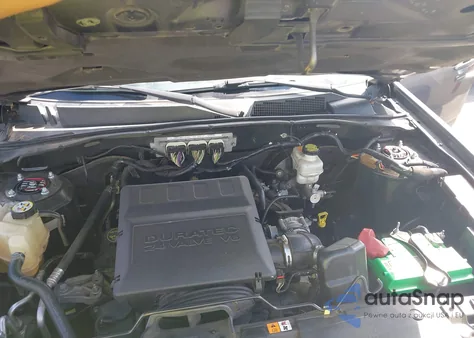 2011 Mercury Mariner Premier z USA, uszkodzony, nr VIN 4M2CN8HG7BKJ05747